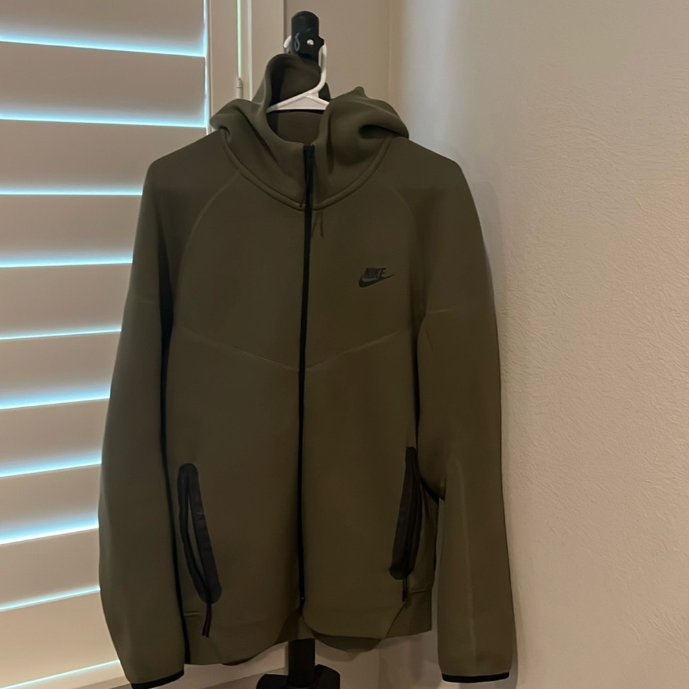 Men’s/Women’s Nike Sweatshirt Zip Up
